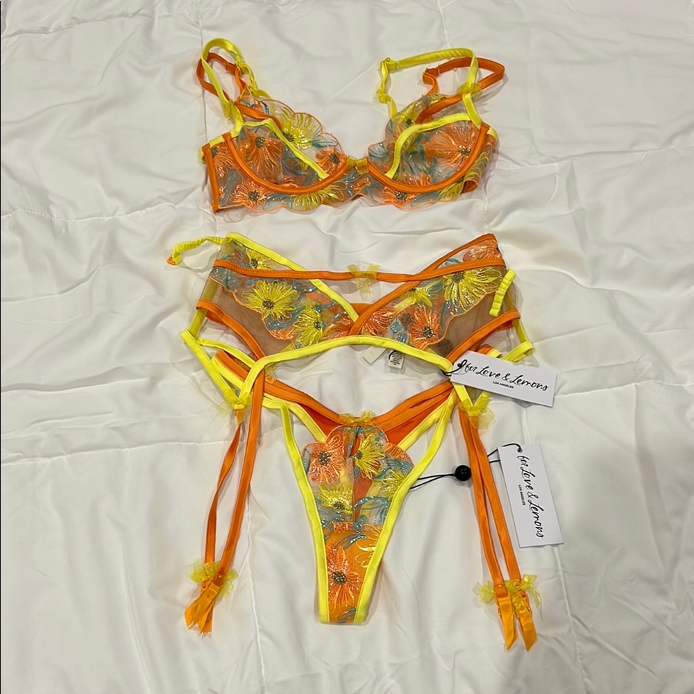 For love and lemons 3 piece Lingerie set
